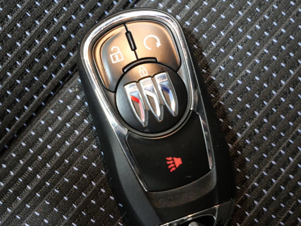 Used 2025 Buick Envista Preferred FWD image 27