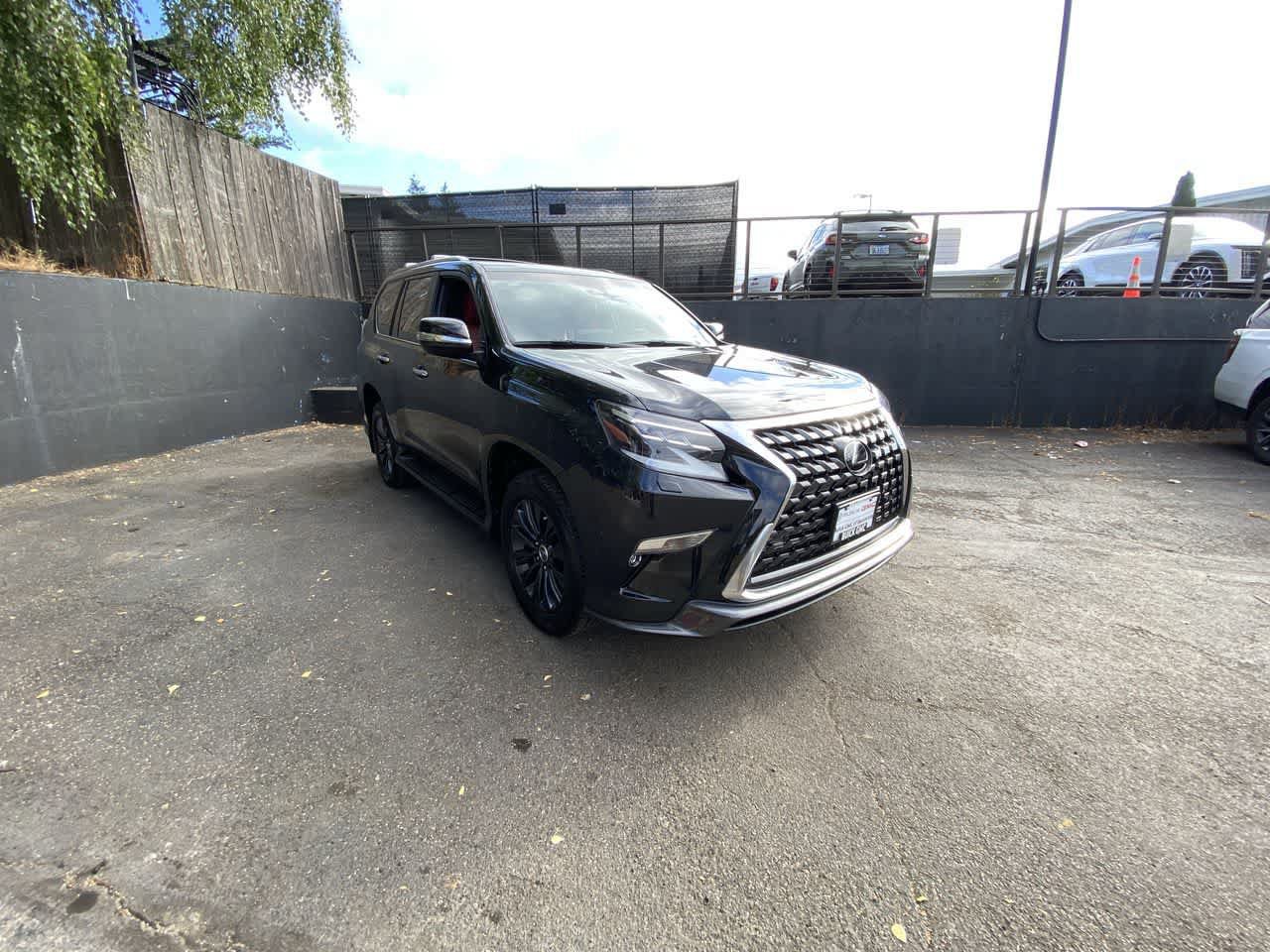 Used 2023 Lexus GX 460 Luxury w/ Sport Design Package AWD/4WD image 8