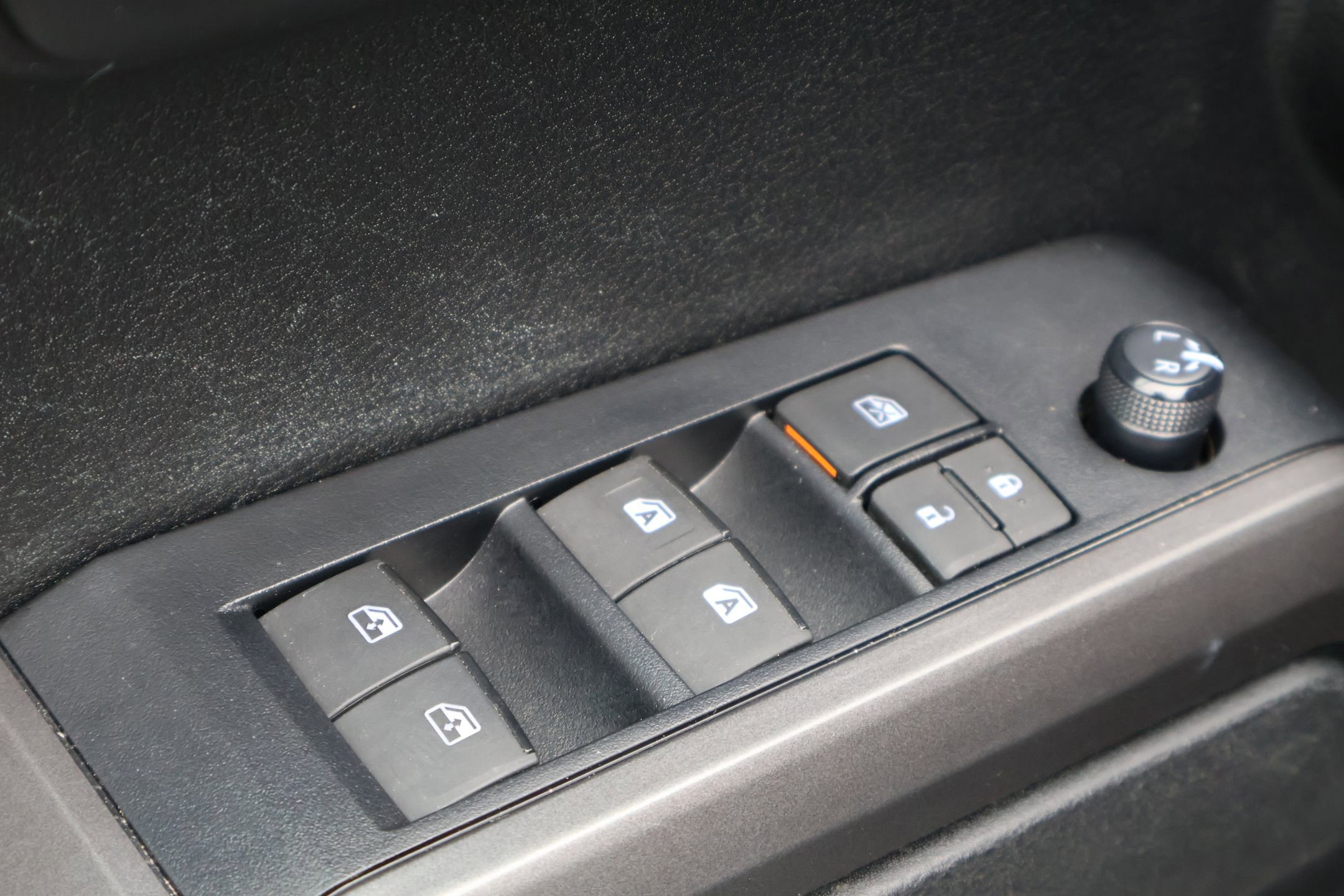 Used 2022 Toyota Tacoma TRD Sport w/ Technology Package image 10