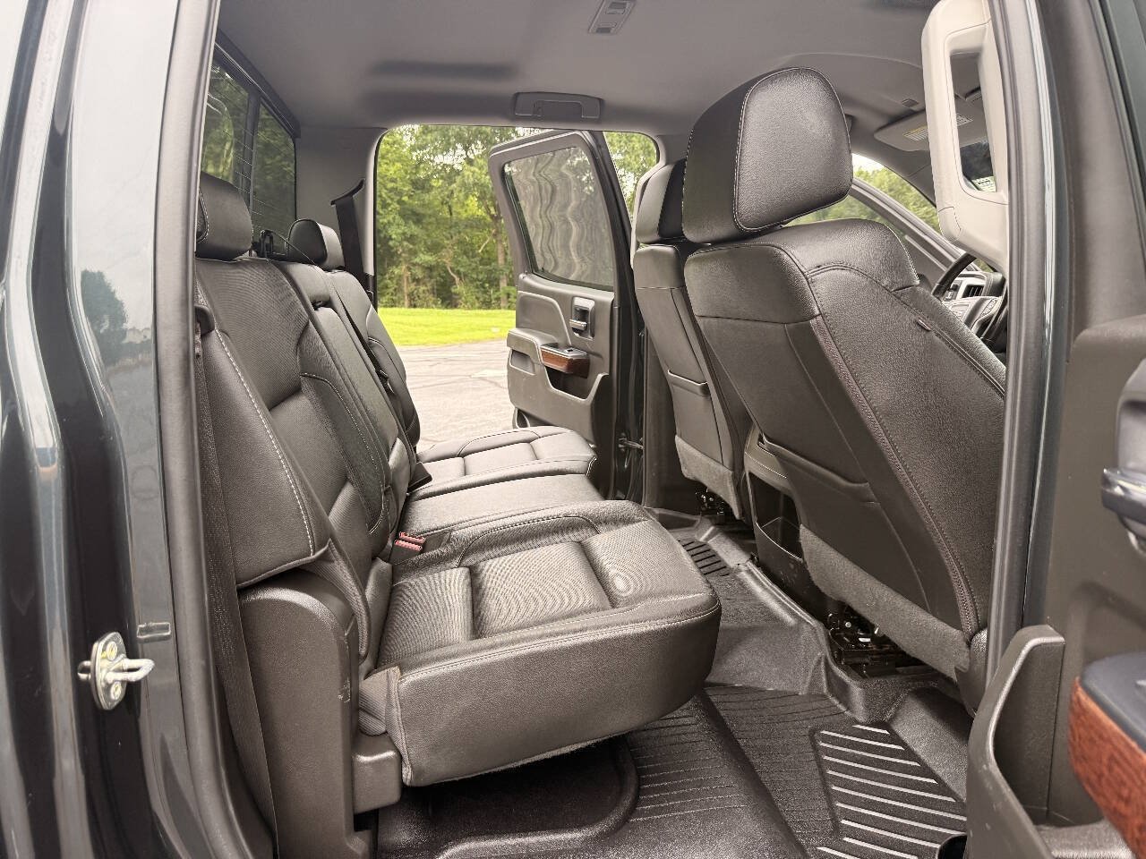 Used 2018 GMC Sierra 2500 SLT AWD/4WD image 18