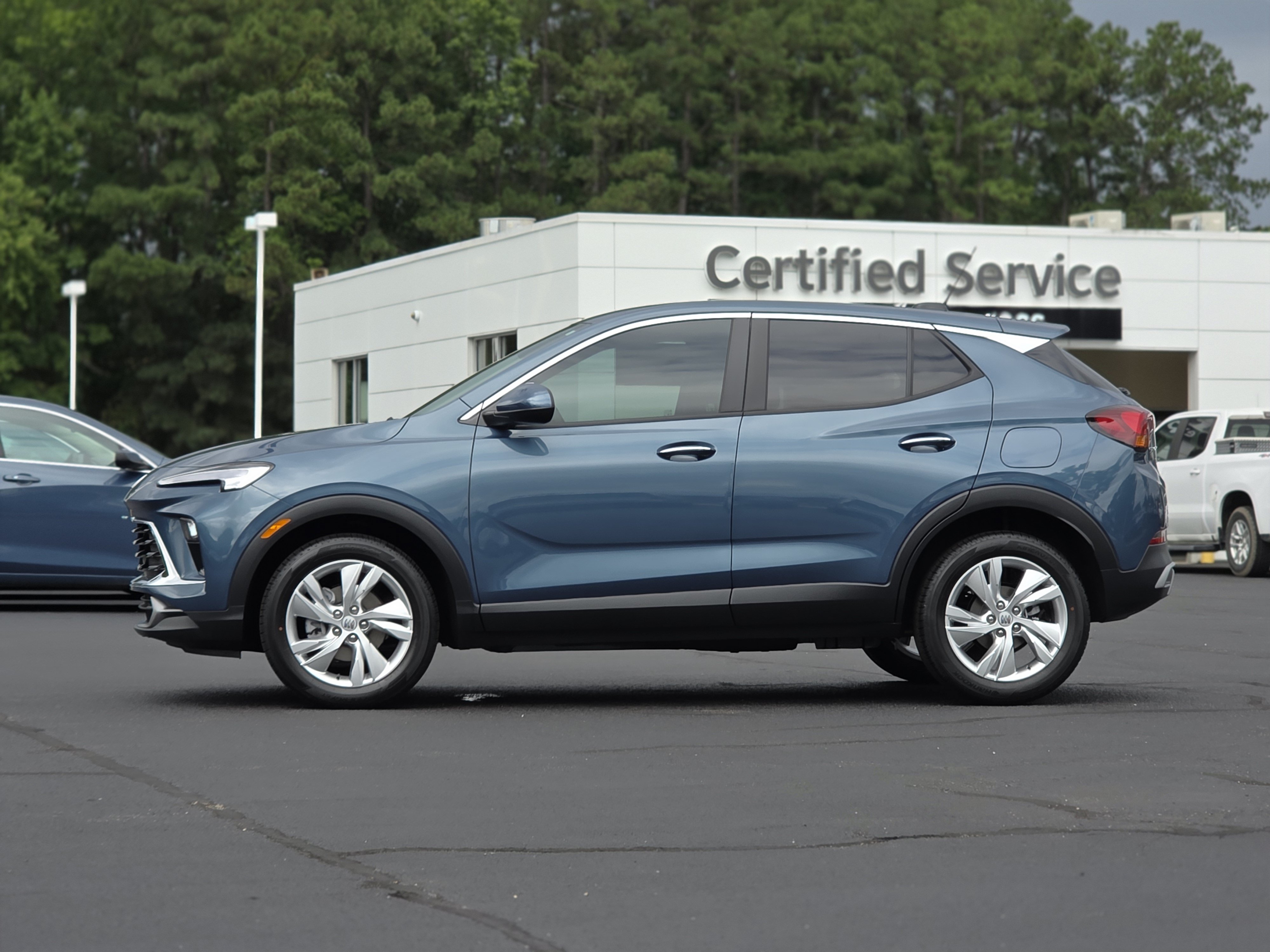 New 2026 Buick Encore GX Preferred w/ Comfort Package FWD image 4