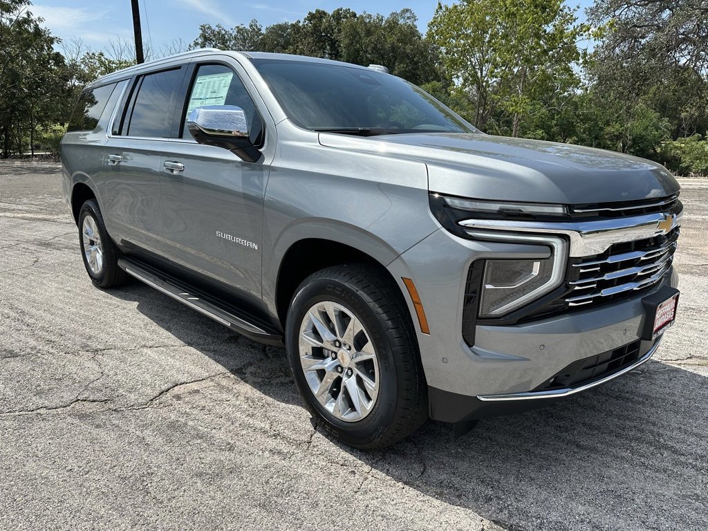 New 2026 Chevrolet Suburban Premier image 4
