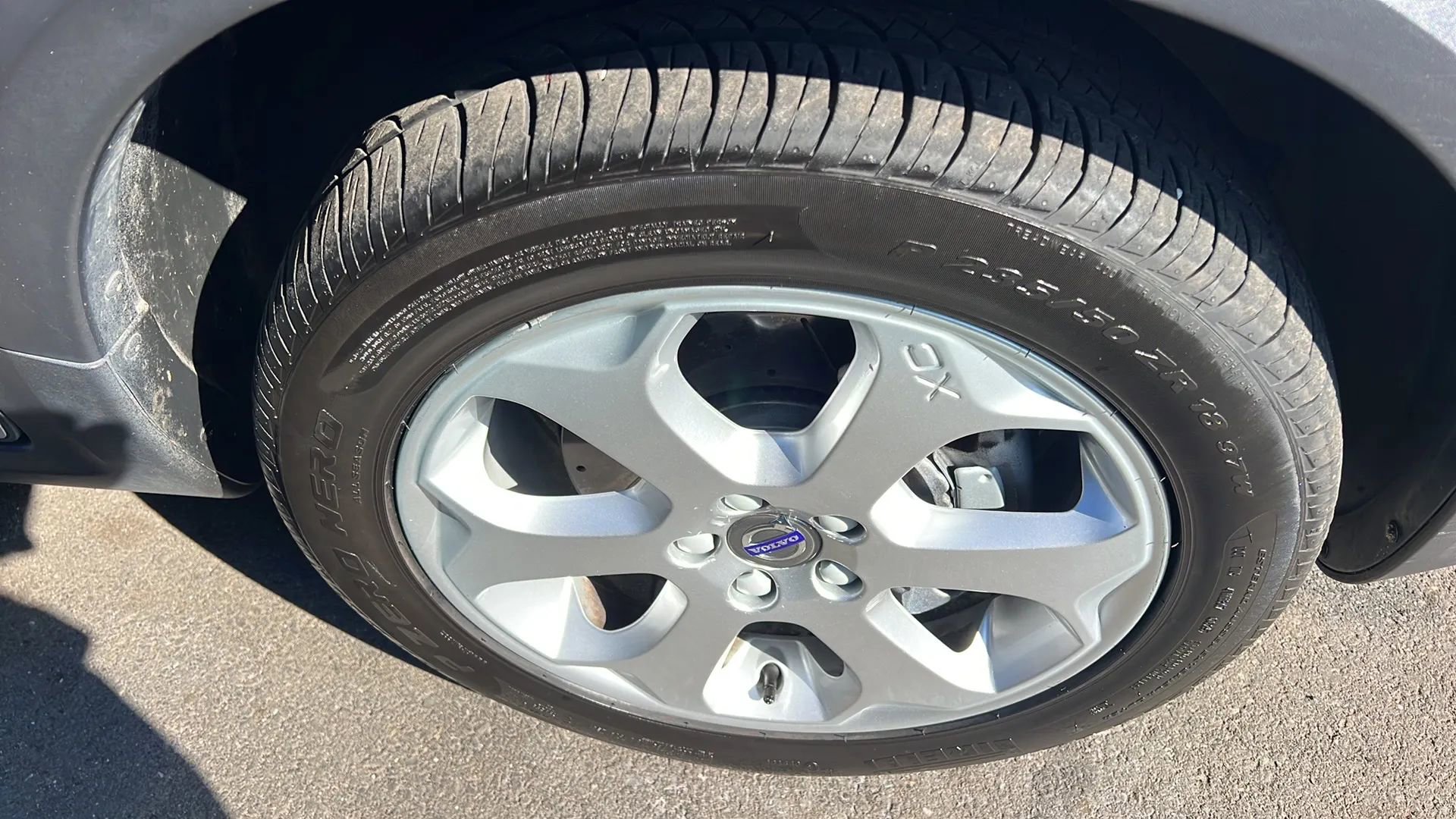 Used 2016 Volvo XC70 T5 Premier w/ Proximity Package AWD/4WD image 13