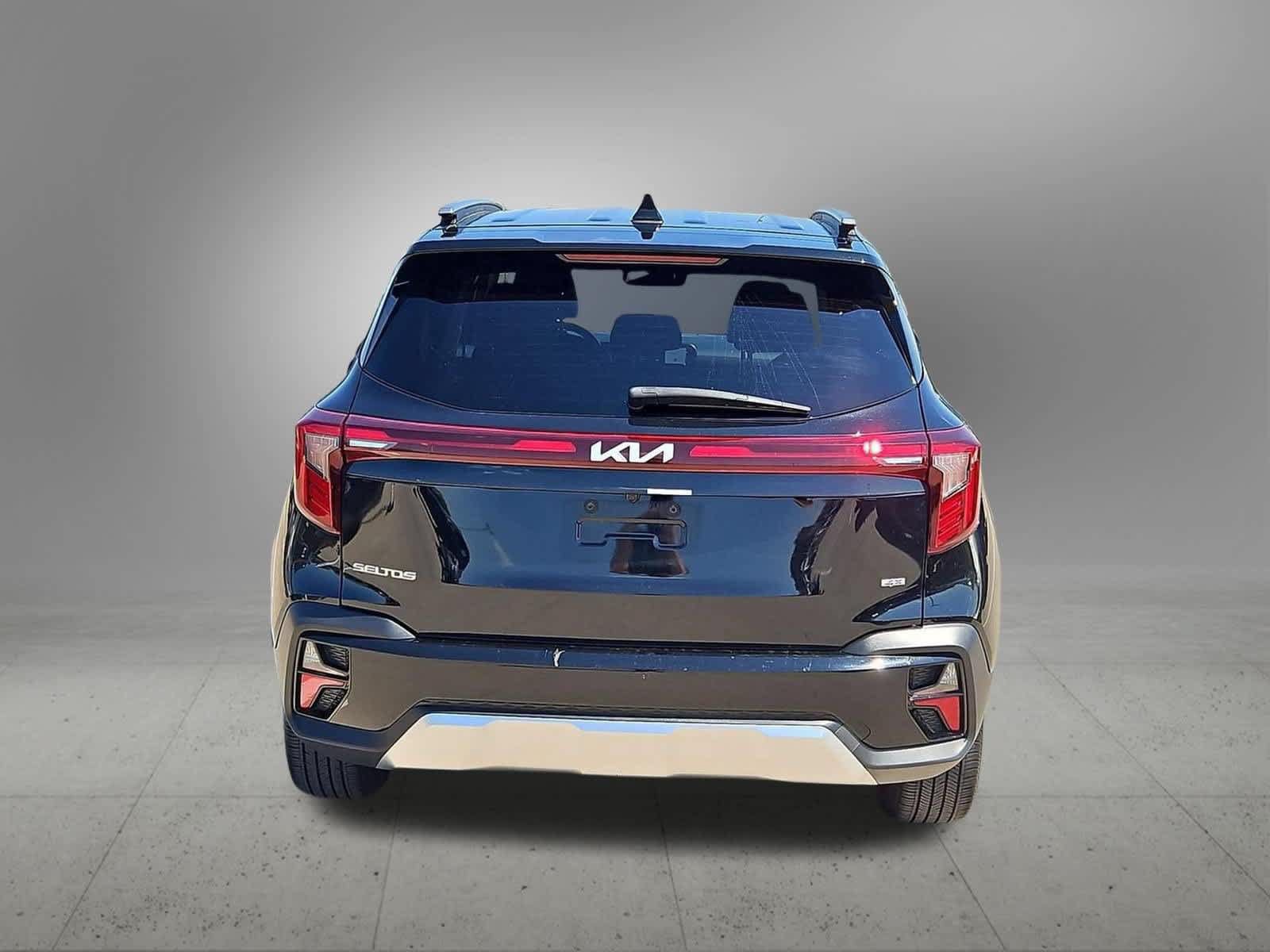 Certified 2024 Kia Seltos EX AWD/4WD image 5