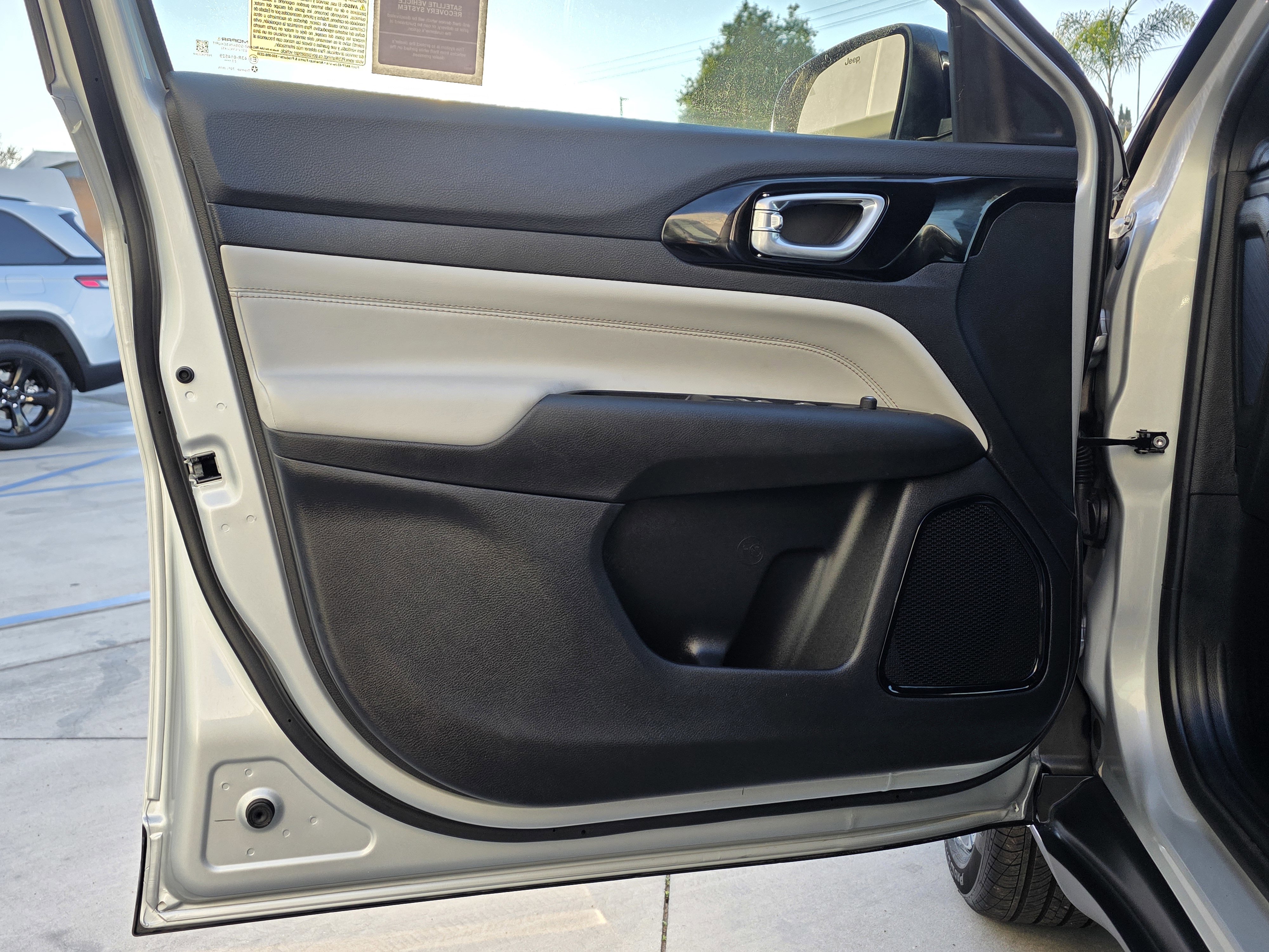 New 2026 Jeep Compass Limited image 11