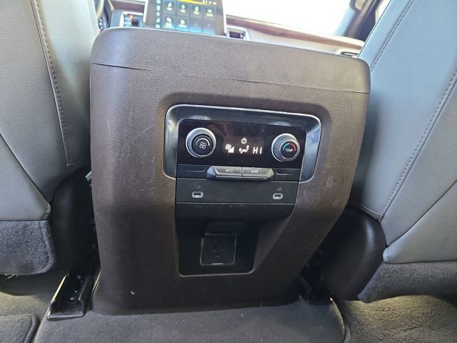 Used 2023 Chevrolet Tahoe LT image 34