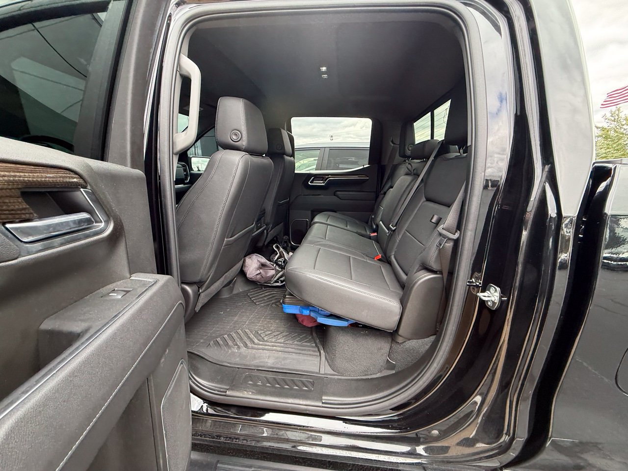 Used 2025 Chevrolet Silverado 1500 RST AWD/4WD image 8