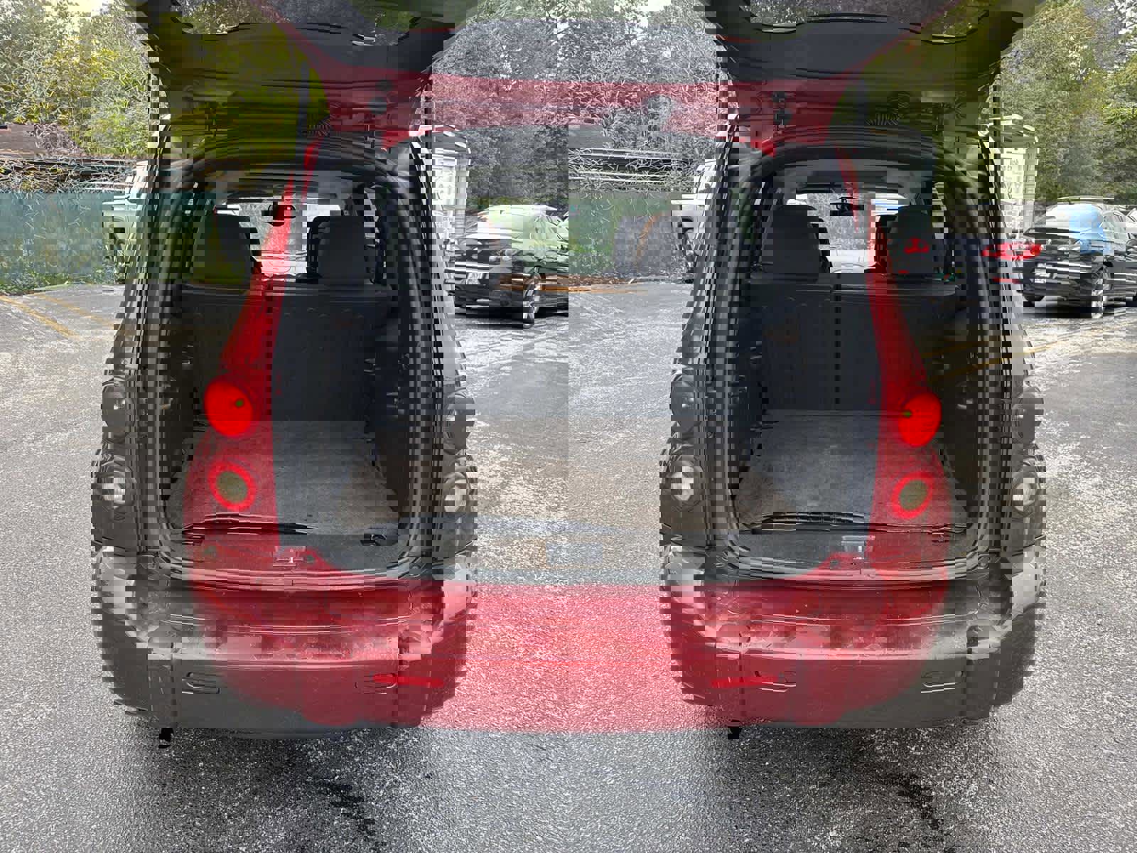 Used 2008 Chevrolet HHR LT w/ Sun and Fun Edtion Package image 11