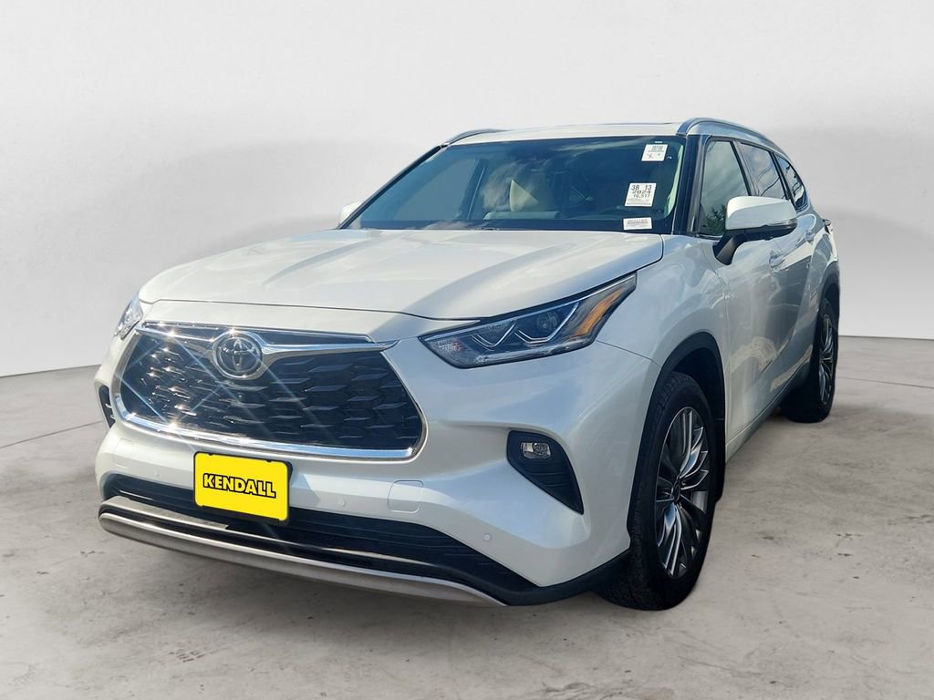 Used 2024 Toyota Highlander Platinum AWD/4WD video 1