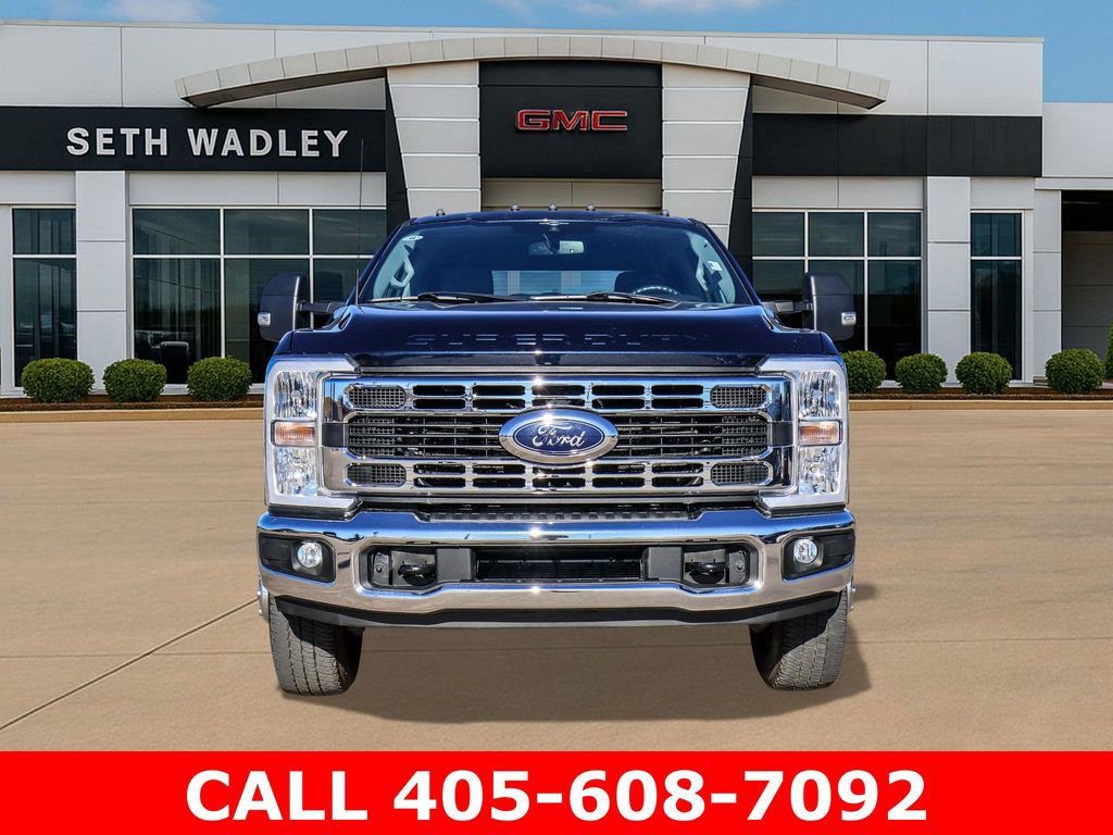 Used 2023 Ford F350 XLT AWD/4WD image 2