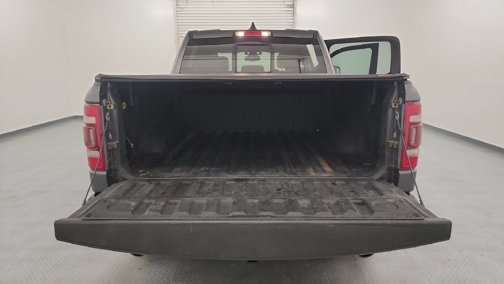 Used 2019 RAM 1500 Laramie AWD/4WD image 27