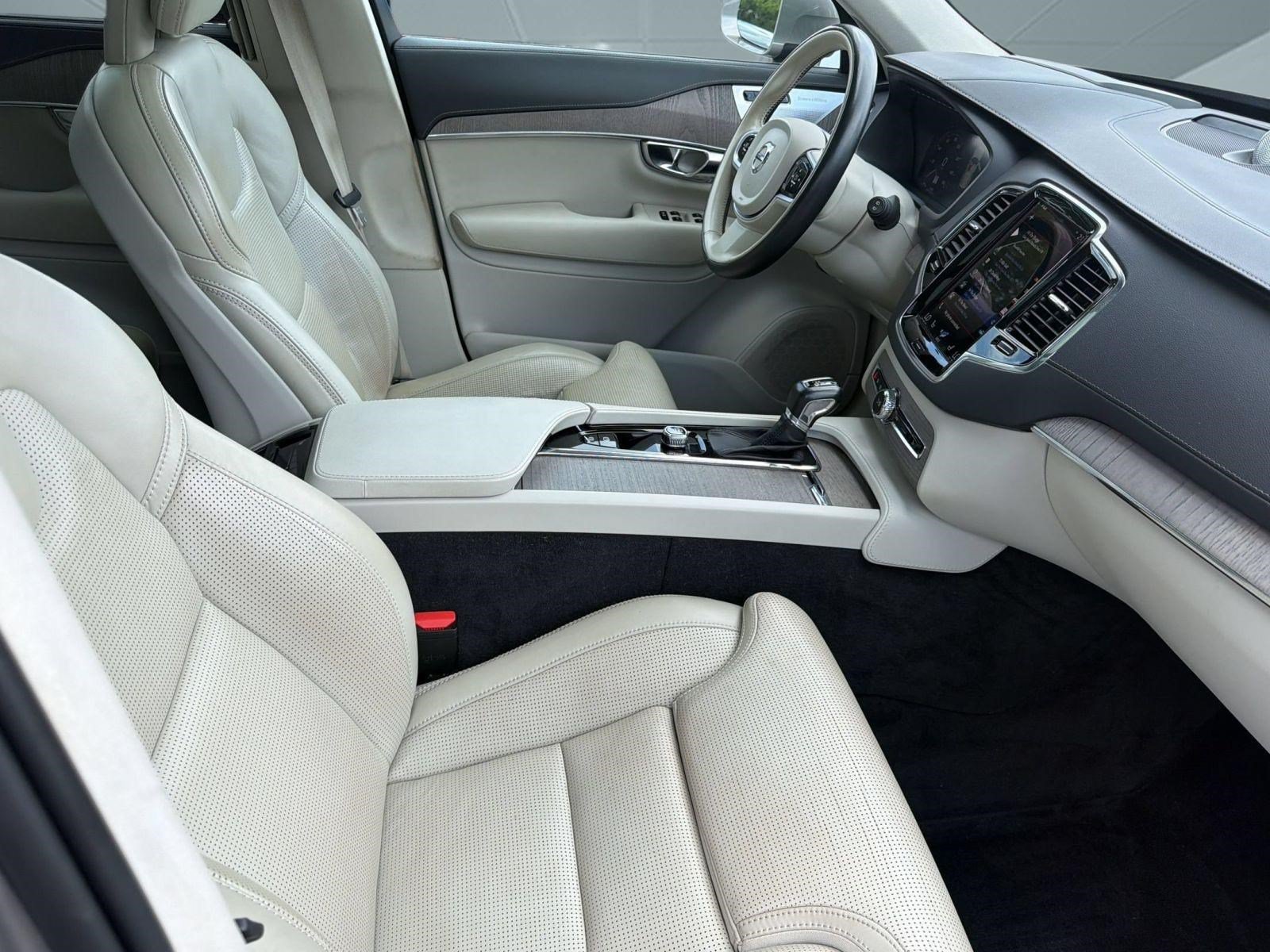 Certified 2022 Volvo XC90 T6 Inscription w/ Lounge Package AWD/4WD image 23