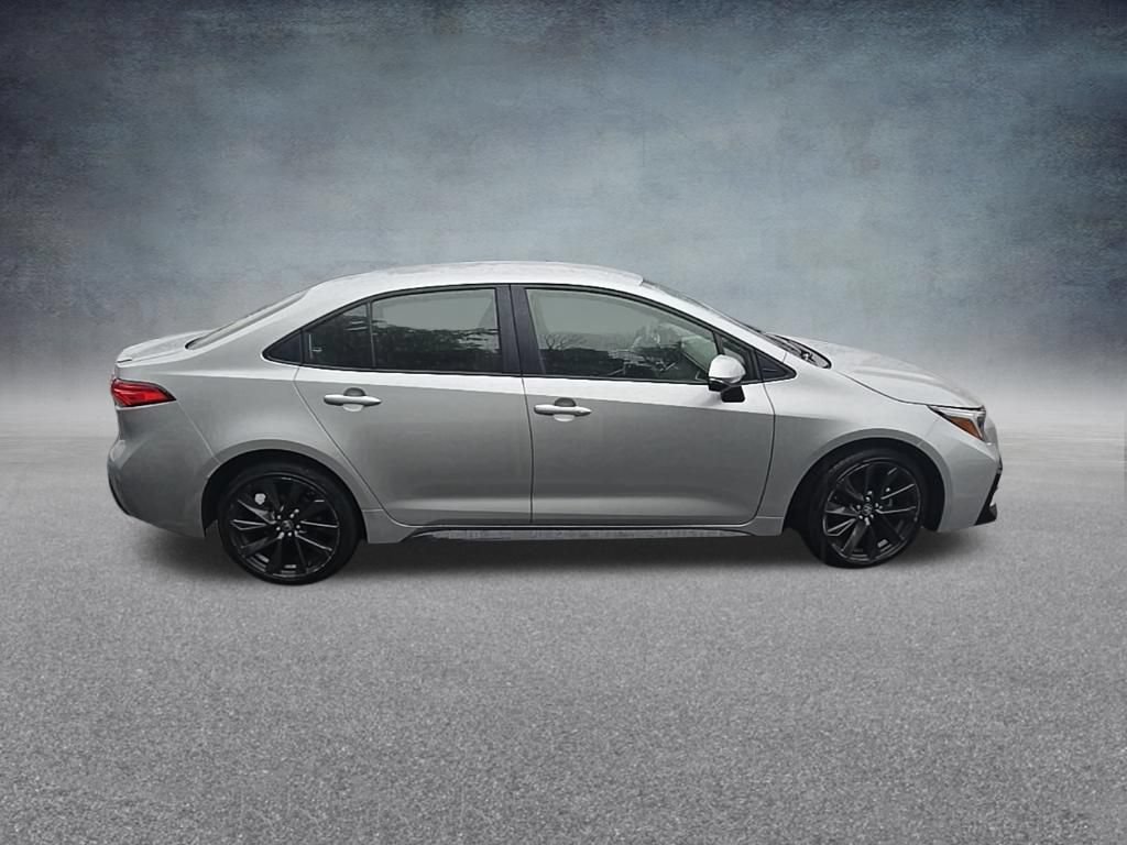 Used 2025 Toyota Corolla SE FWD image 10