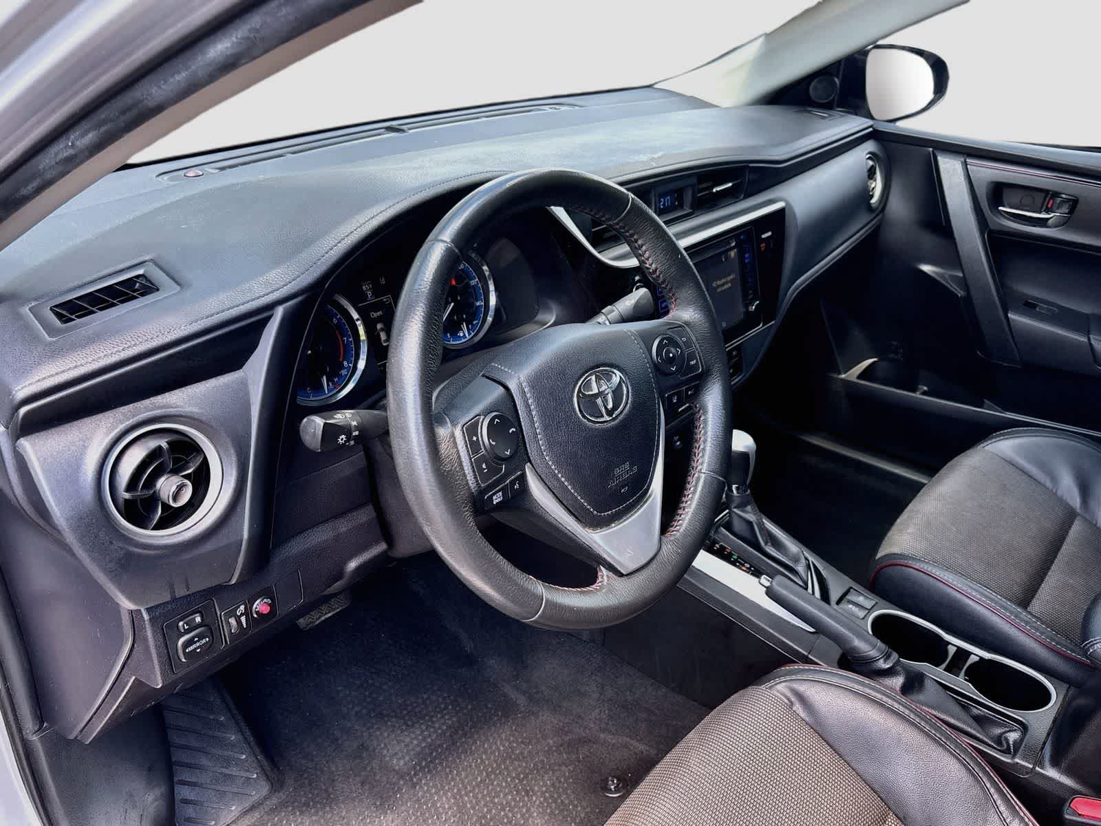 Used 2017 Toyota Corolla SE 50th Anniversary FWD image 9