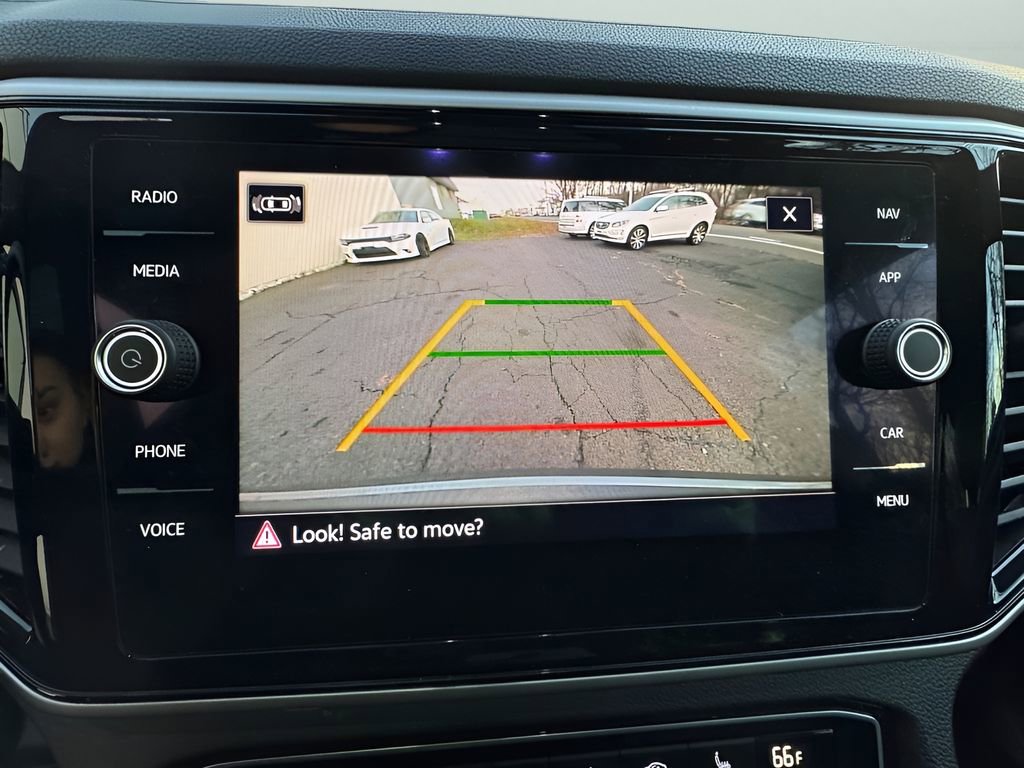 Used 2021 Volkswagen Atlas Cross Sport SEL image 30