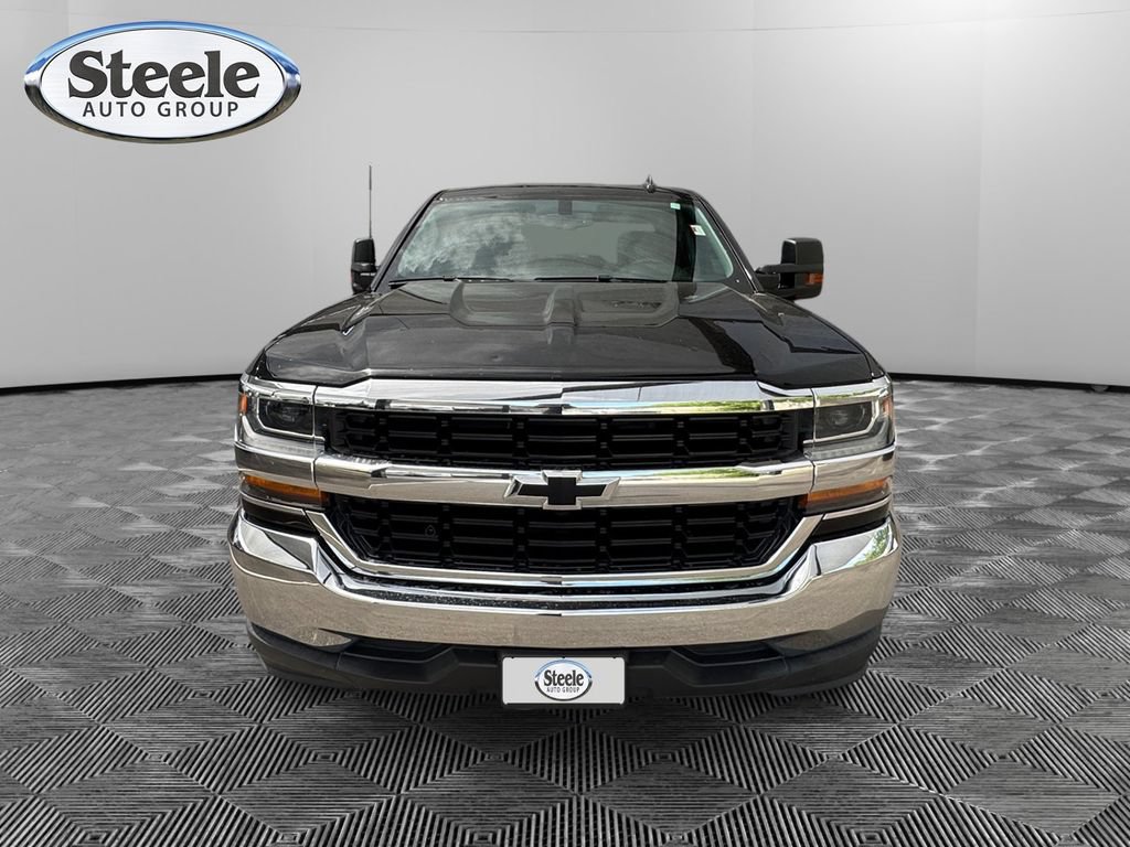 Used 2017 Chevrolet Silverado 1500 LT w/ Max Trailering Package RWD image 8