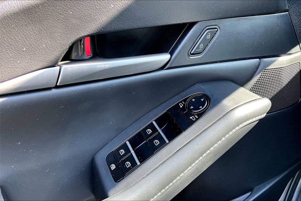 Used 2021 MAZDA CX-30 FWD 2.5 S w/ Select Package image 29