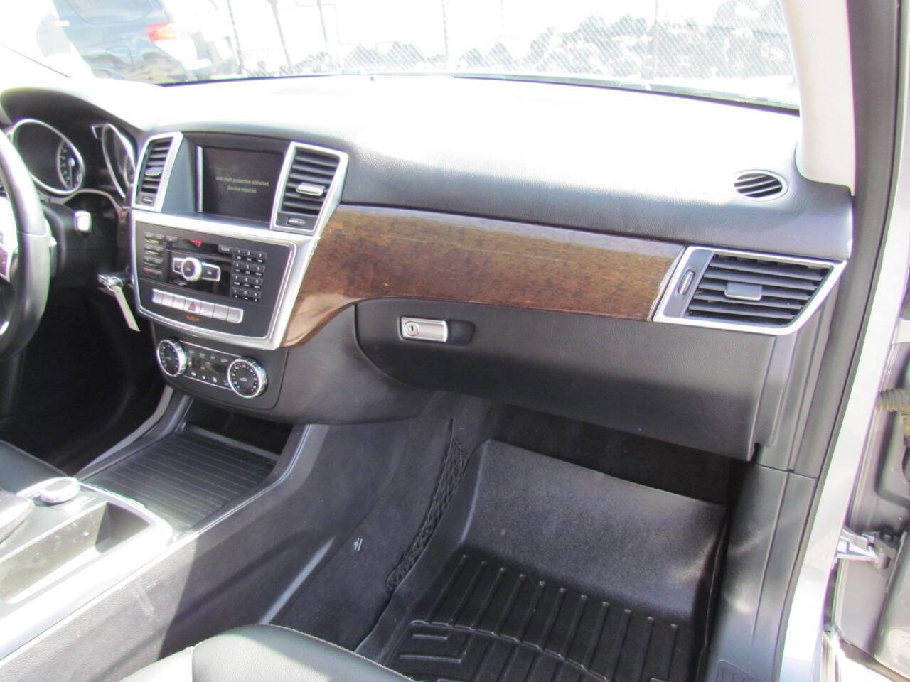 Used 2014 Mercedes-Benz ML 350 4MATIC image 19