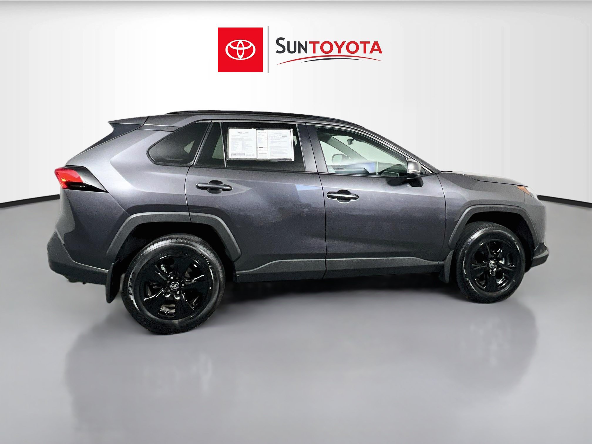 Used 2025 Toyota RAV4 XLE w/ Convenience Package FWD image 2