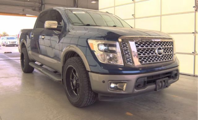 Used 2018 Nissan Titan Platinum Reserve w/ Platinum Utility Package image 2