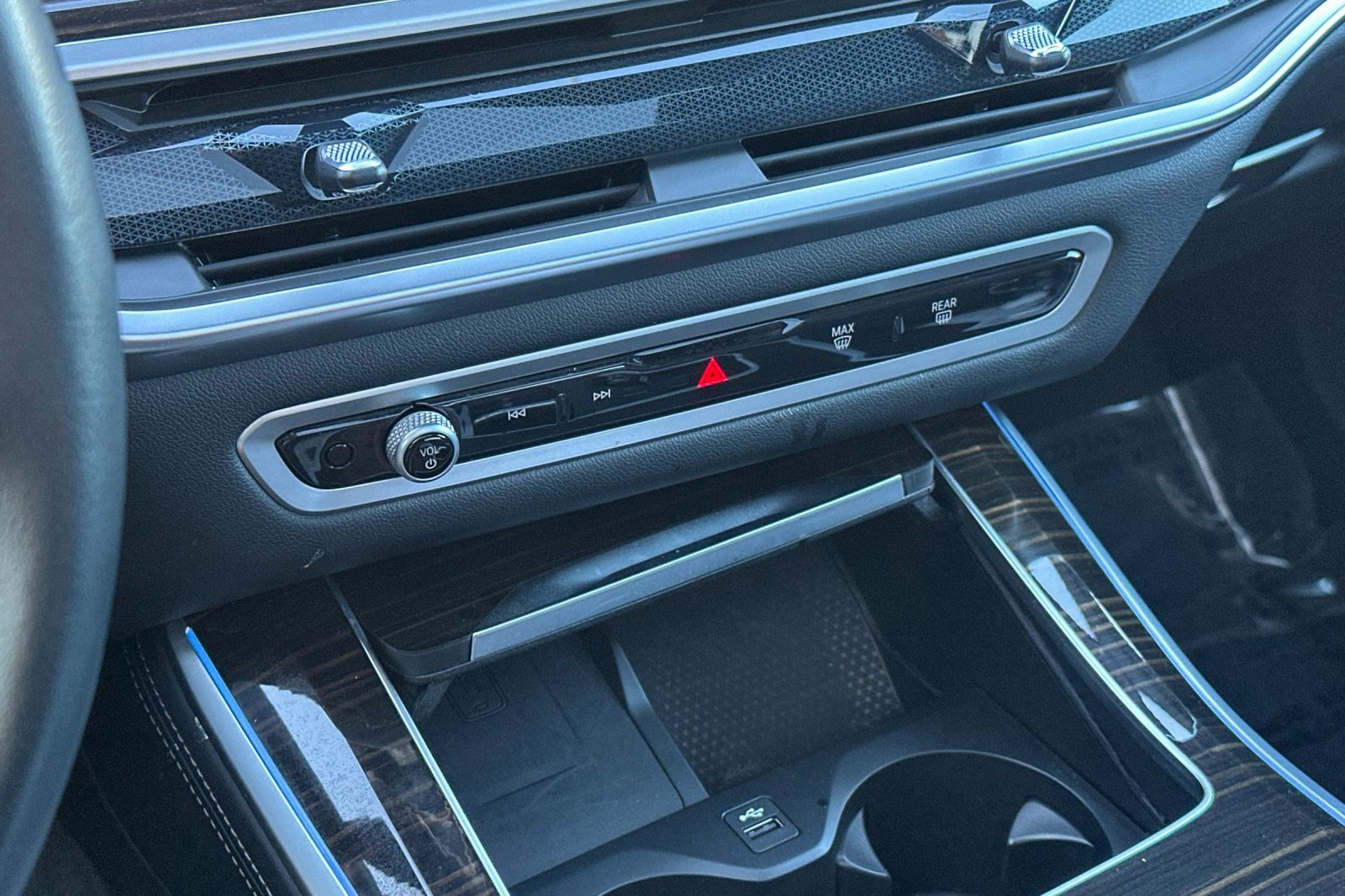 Used 2025 BMW X5 xDrive50e image 19