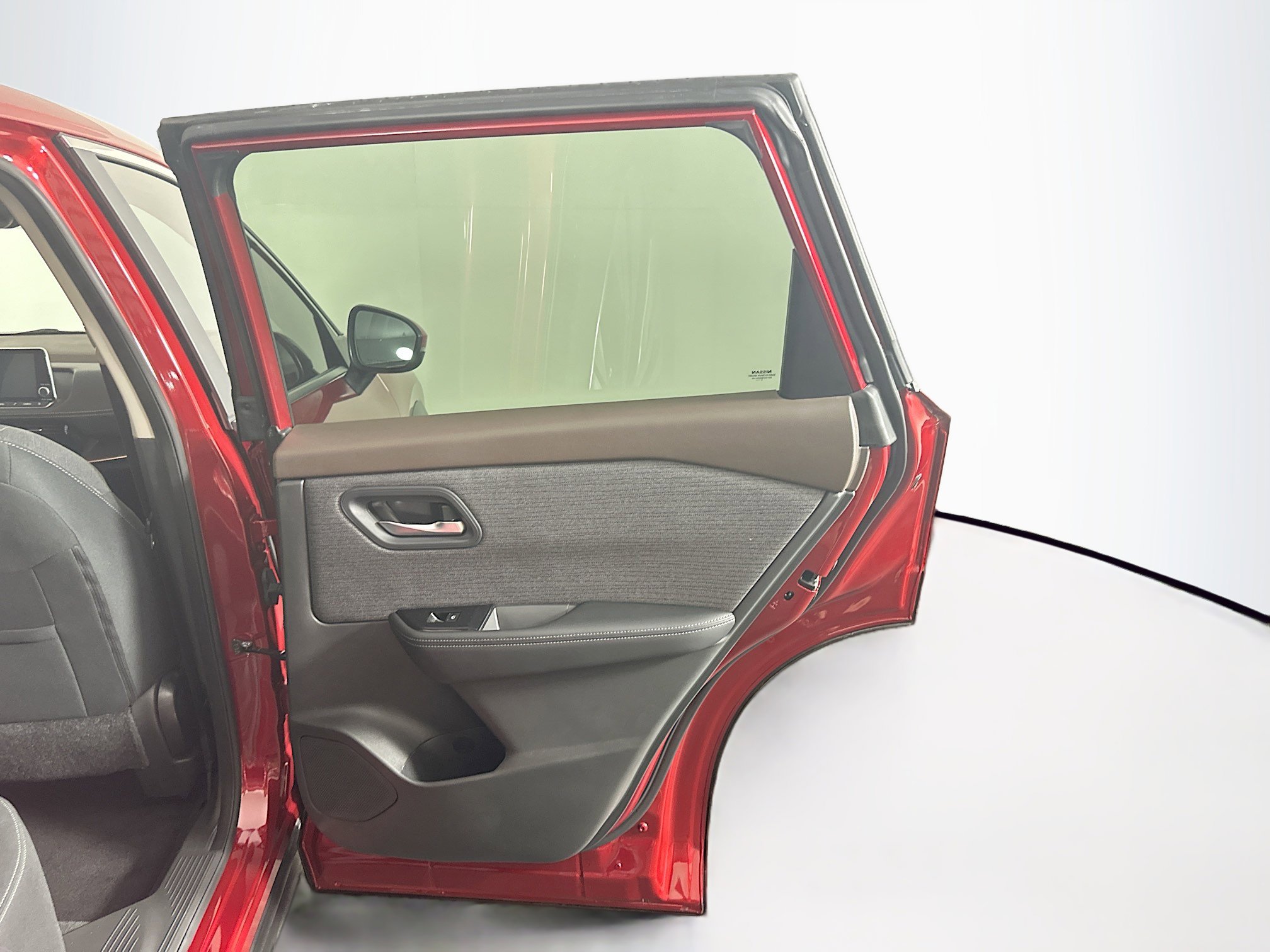 Used 2023 Nissan Rogue SV FWD image 28