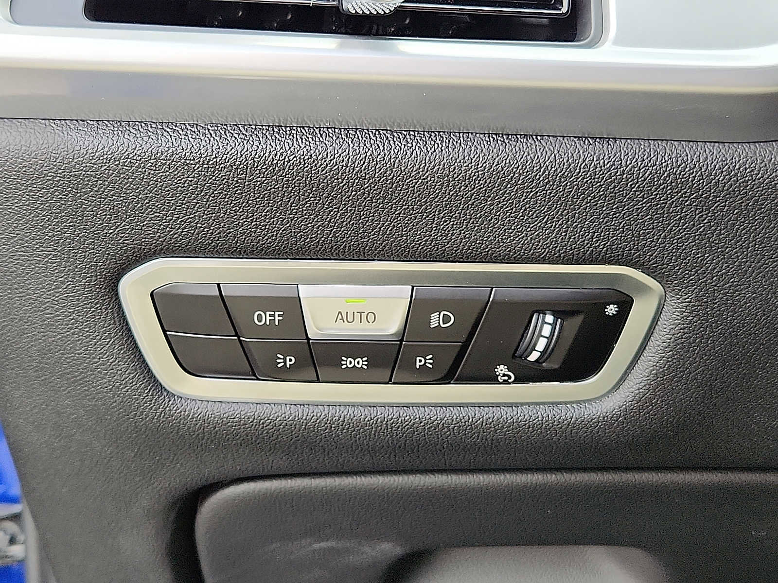 Certified 2023 BMW ALPINA XB7 image 21