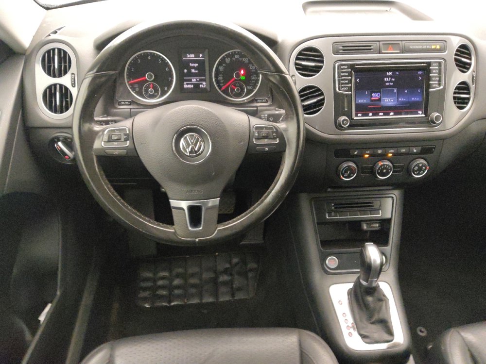 Used 2017 Volkswagen Tiguan S image 22