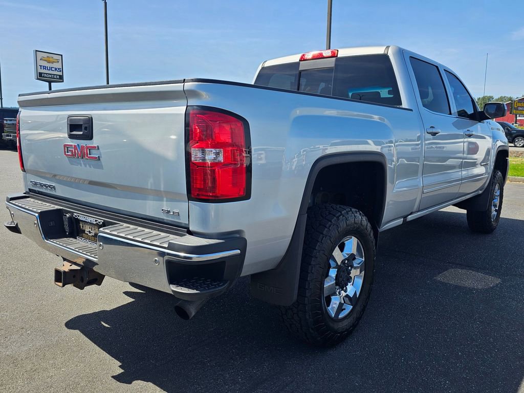 Used 2016 GMC Sierra 2500 SLE w/ SLE Preferred Package AWD/4WD image 3