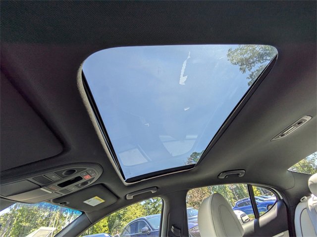 Used 2024 Genesis G70 2.5T w/ Sport Prestige Package image 20