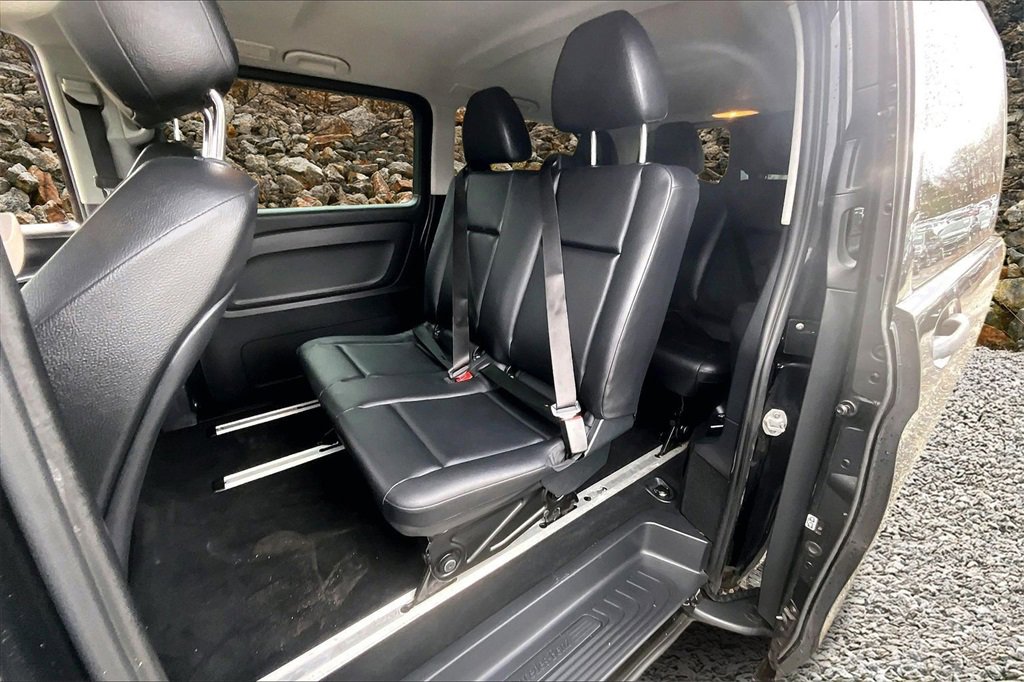 Used 2018 Mercedes-Benz Metris Passenger image 24