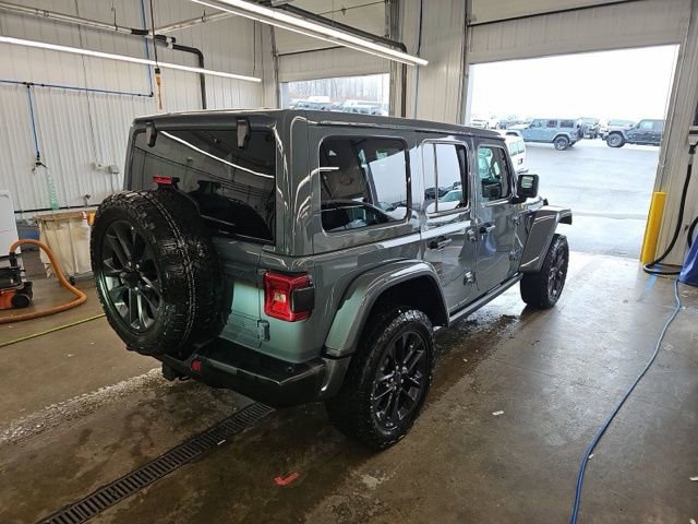 Used 2025 Jeep Wrangler Sahara 4xe image 4