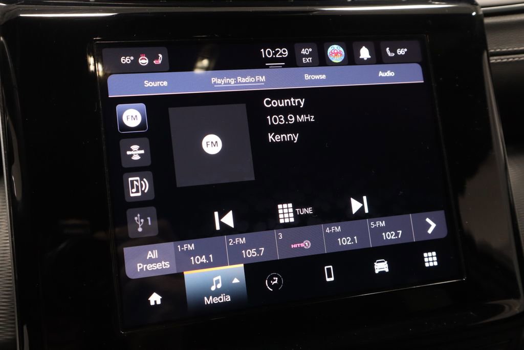 Used 2023 Jeep Grand Cherokee Altitude image 2