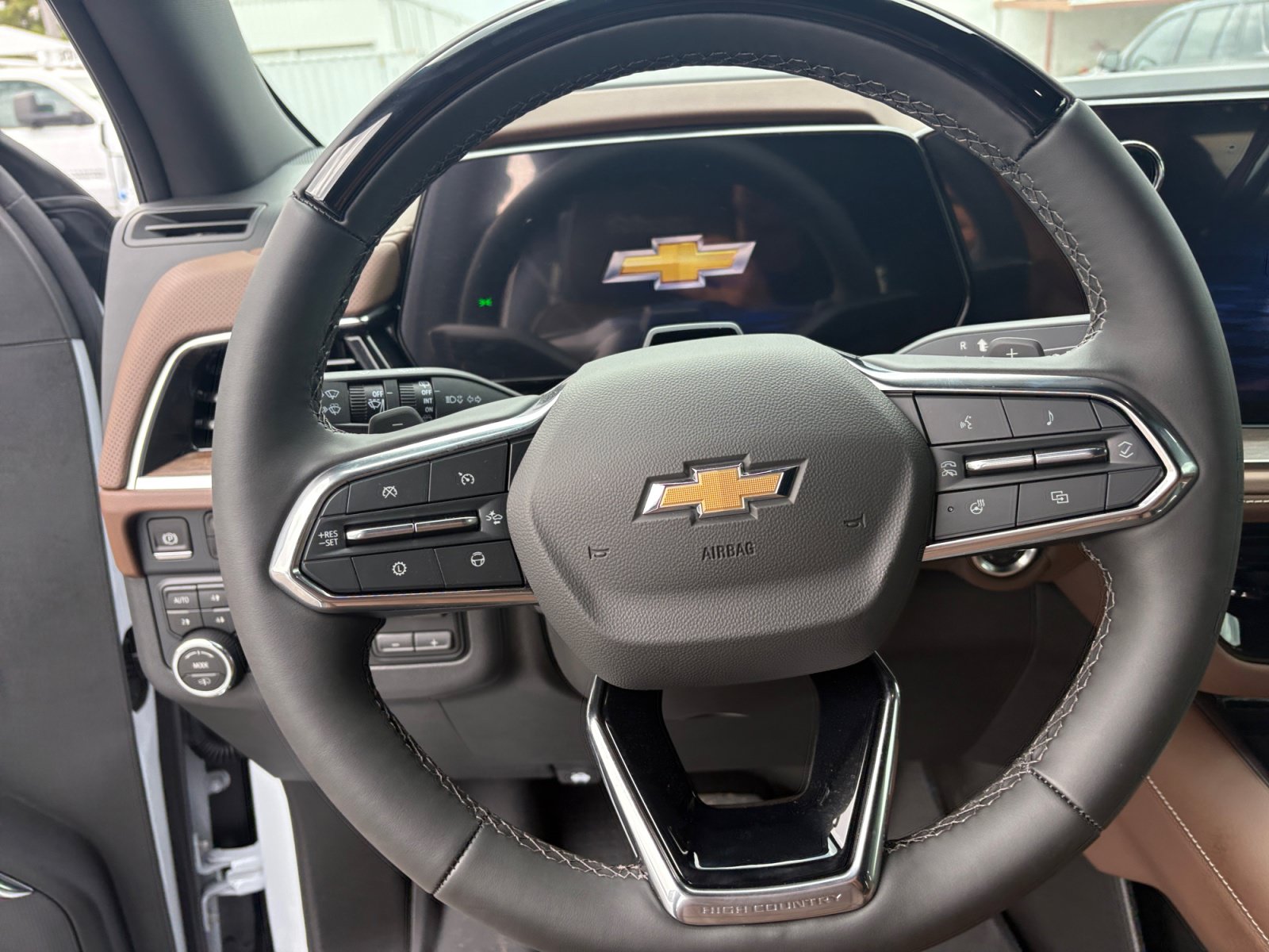 New 2026 Chevrolet Tahoe High Country AWD/4WD image 17