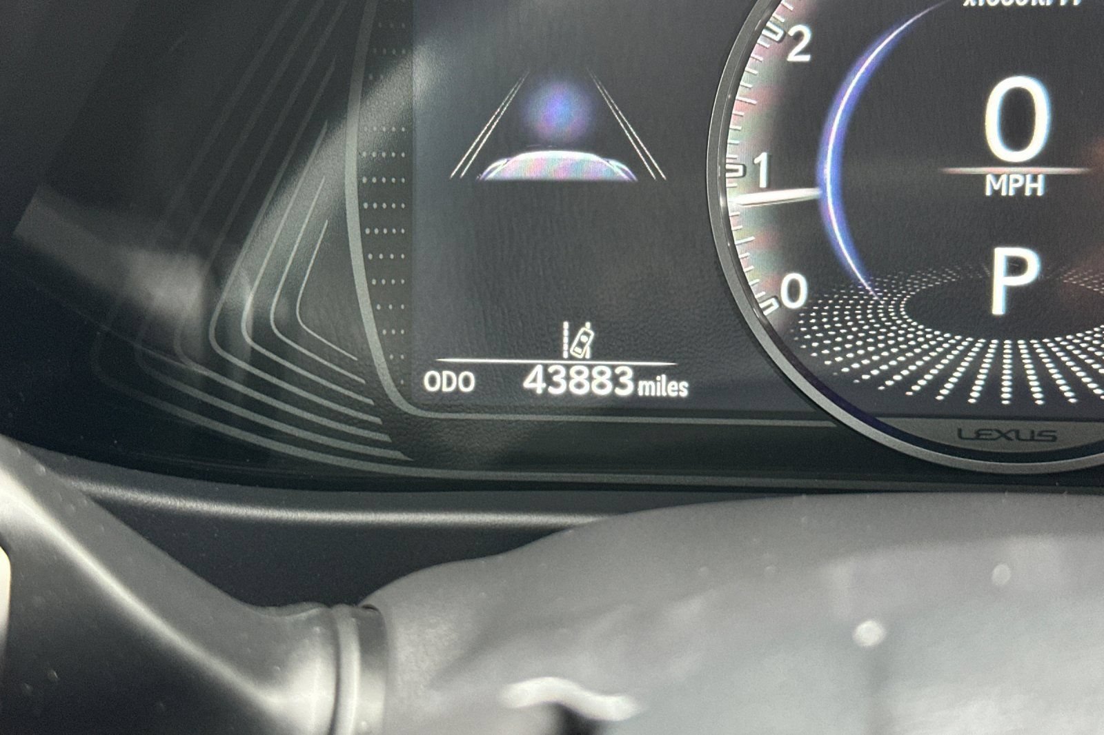 Used 2021 Lexus UX 200 w/ Accessory Package (Z2) FWD image 28