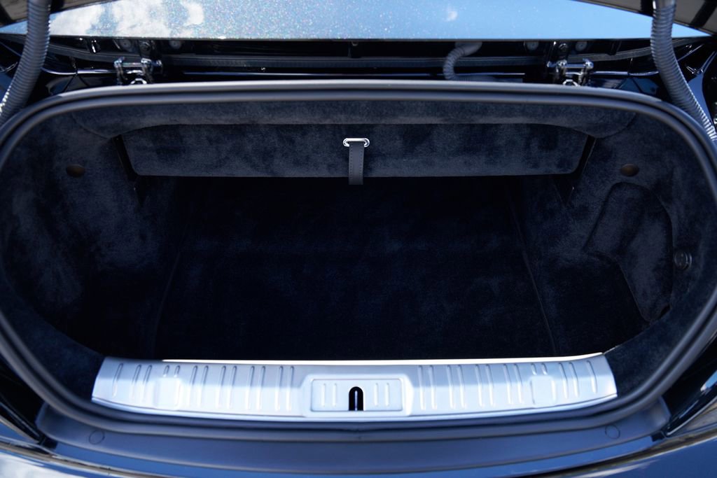 Used 2018 Rolls-Royce Dawn RWD image 18