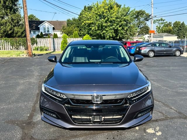 Used 2018 Honda Accord Touring image 2