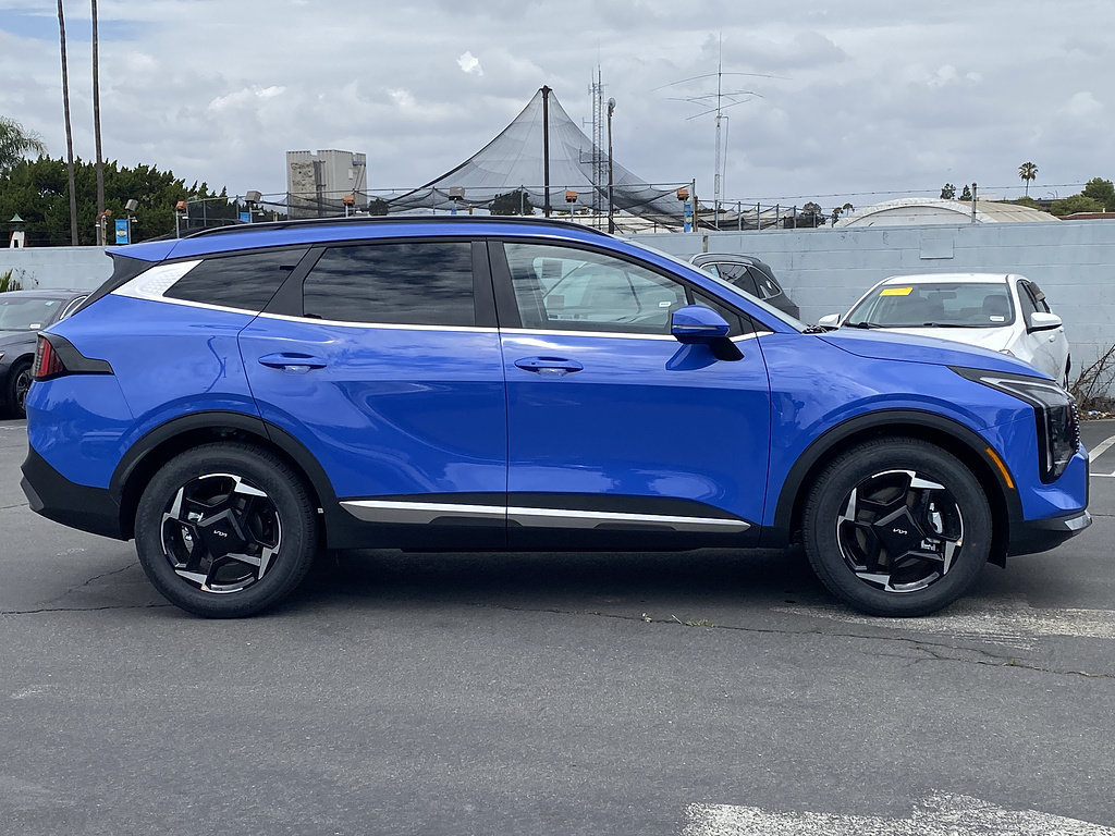 New 2026 Kia Sportage EX FWD image 2