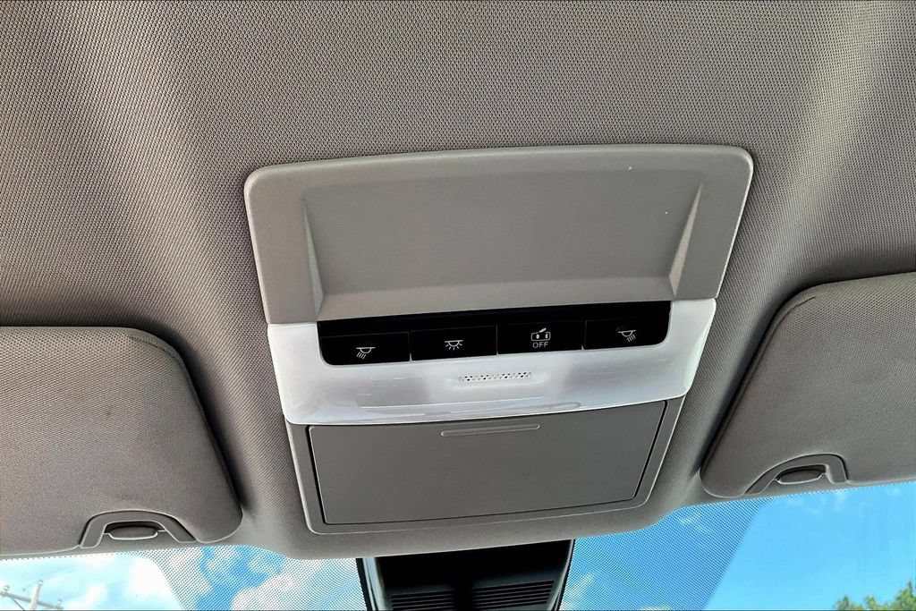 Used 2024 Nissan Altima 2.5 SV FWD image 16