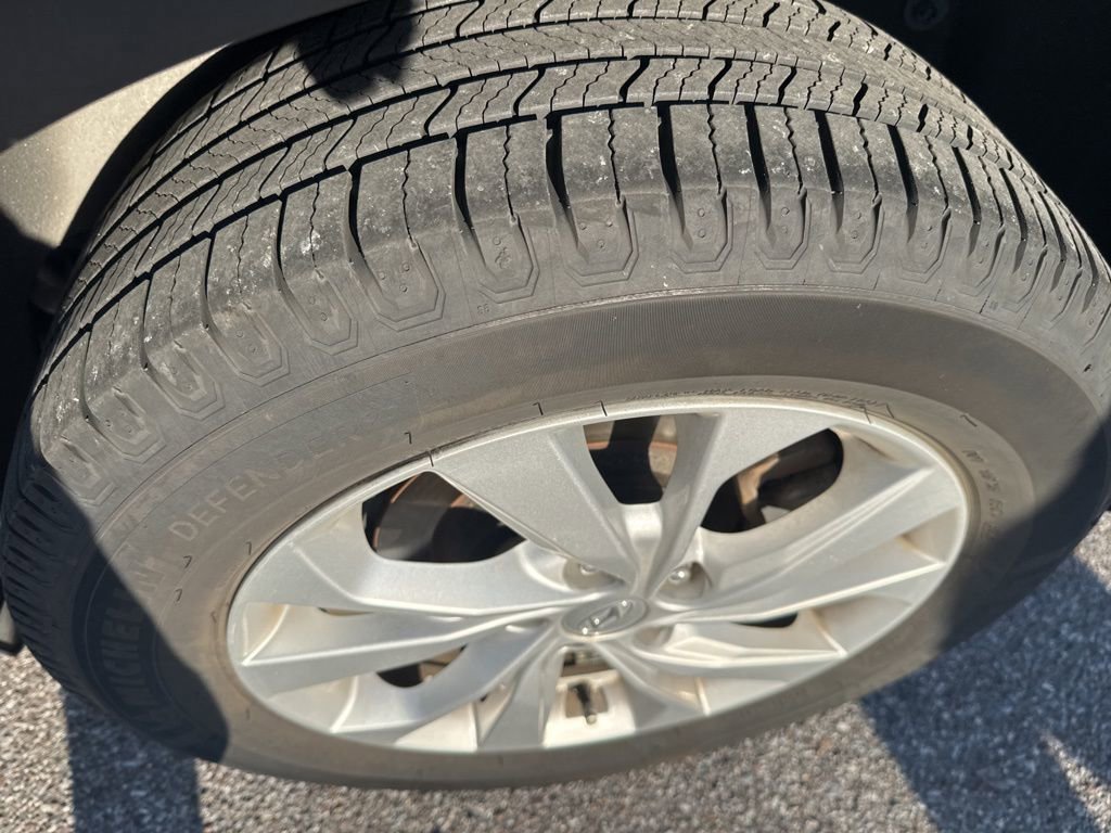 Used 2020 Hyundai Tucson SE AWD/4WD image 3