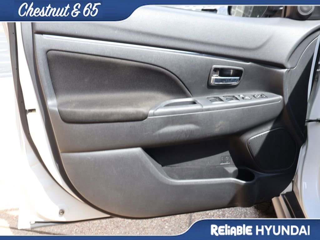 Used 2021 Mitsubishi Outlander Sport SE image 21