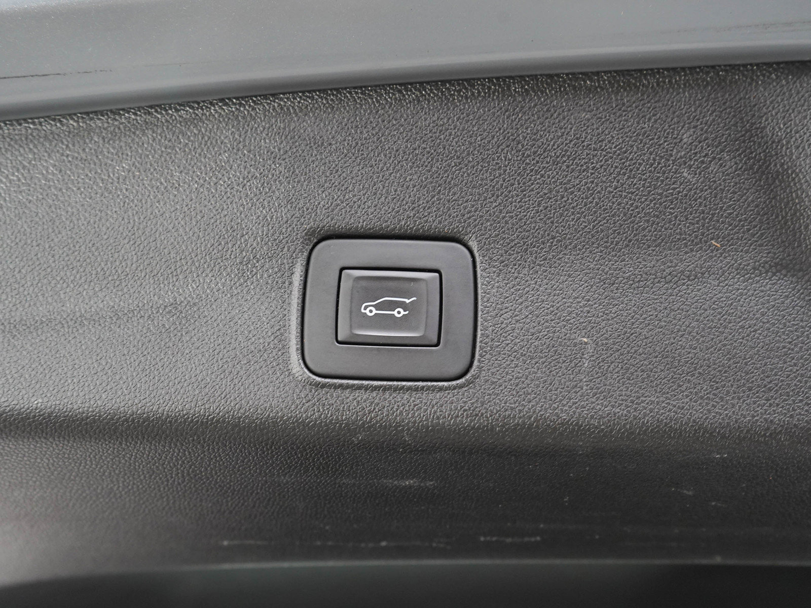 Used 2024 Chevrolet TrailBlazer LT w/ Convenience Package FWD image 14