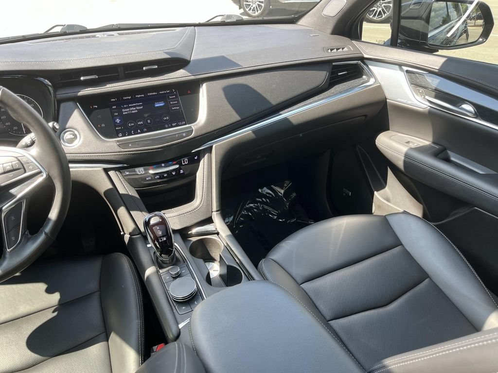 Certified 2023 Cadillac XT5 Premium Luxury AWD/4WD image 15