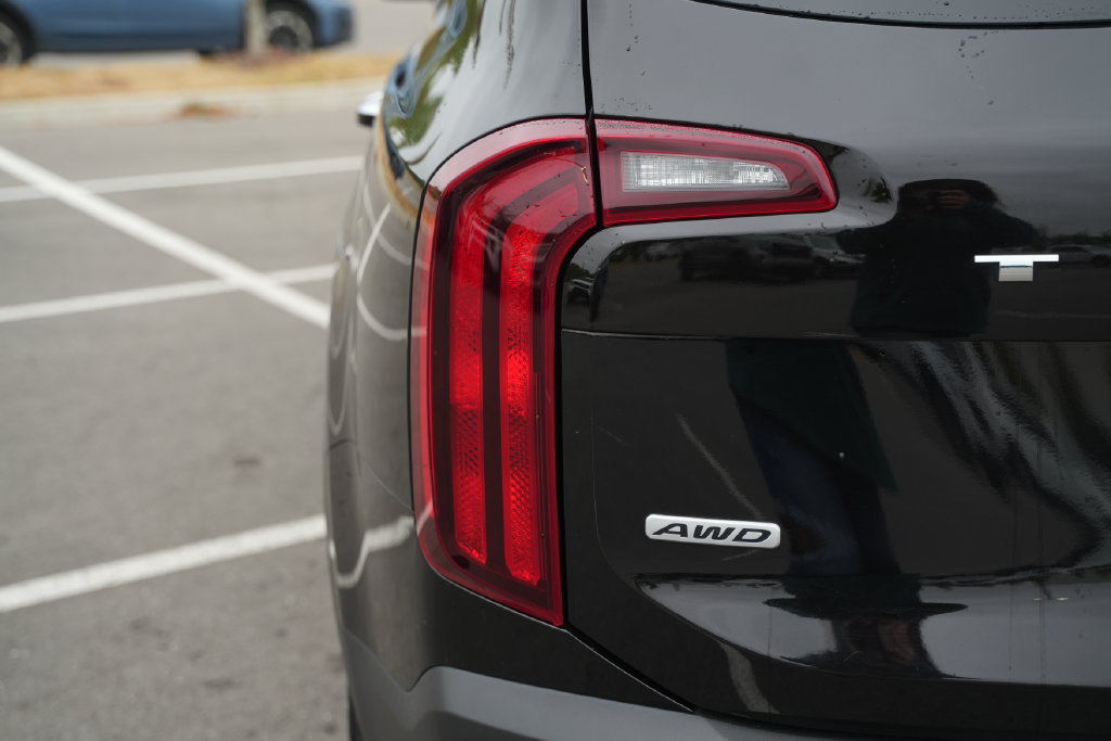 Used 2021 Kia Telluride S AWD/4WD image 46