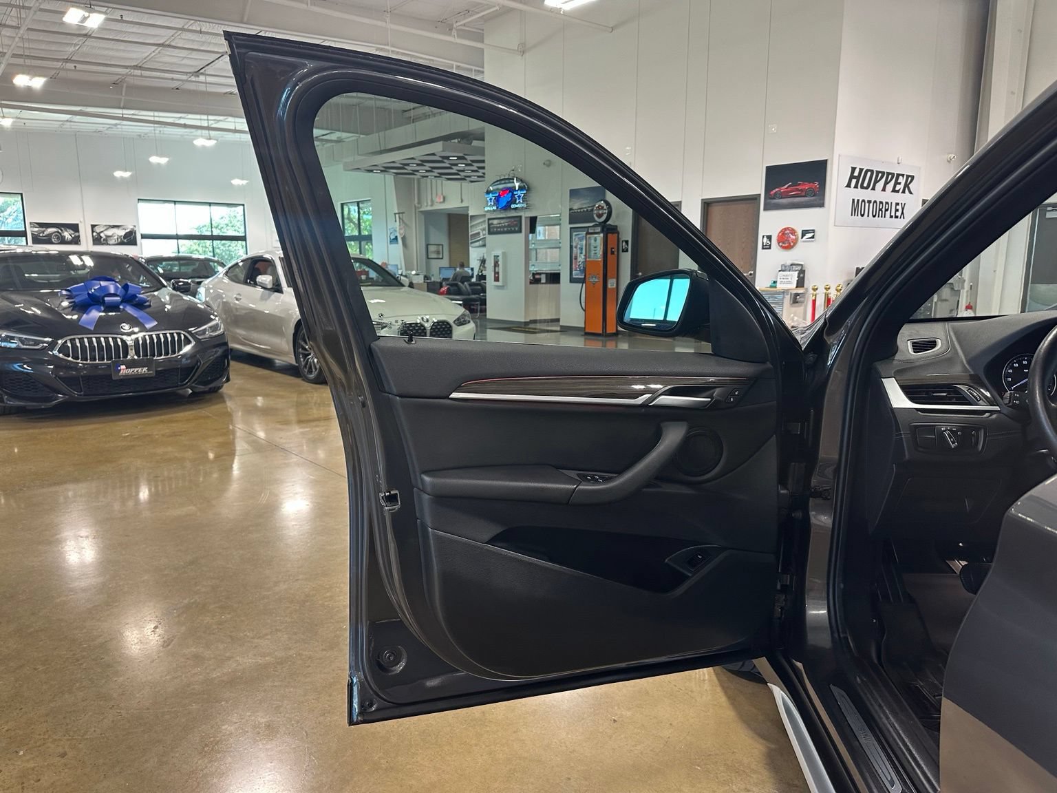 Used 2022 BMW X1 sDrive28i w/ Convenience Package FWD image 10