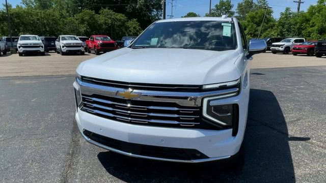 New 2026 Chevrolet Tahoe Premier w/ Sun And Tow Package AWD/4WD image 5