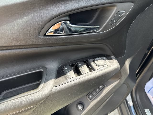Used 2022 Chevrolet Equinox Premier FWD image 12