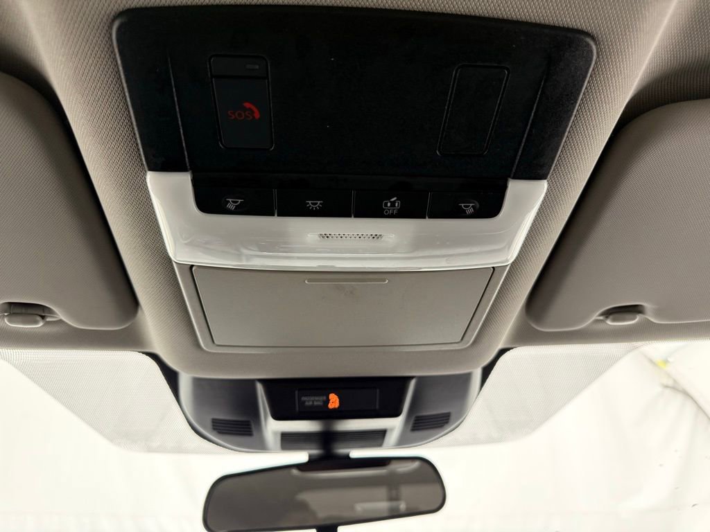 Used 2024 Nissan Rogue SV image 38