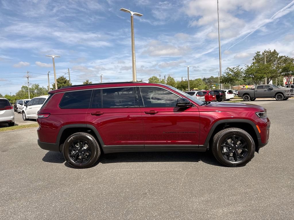 New 2026 Jeep Grand Cherokee L 4WD image 2