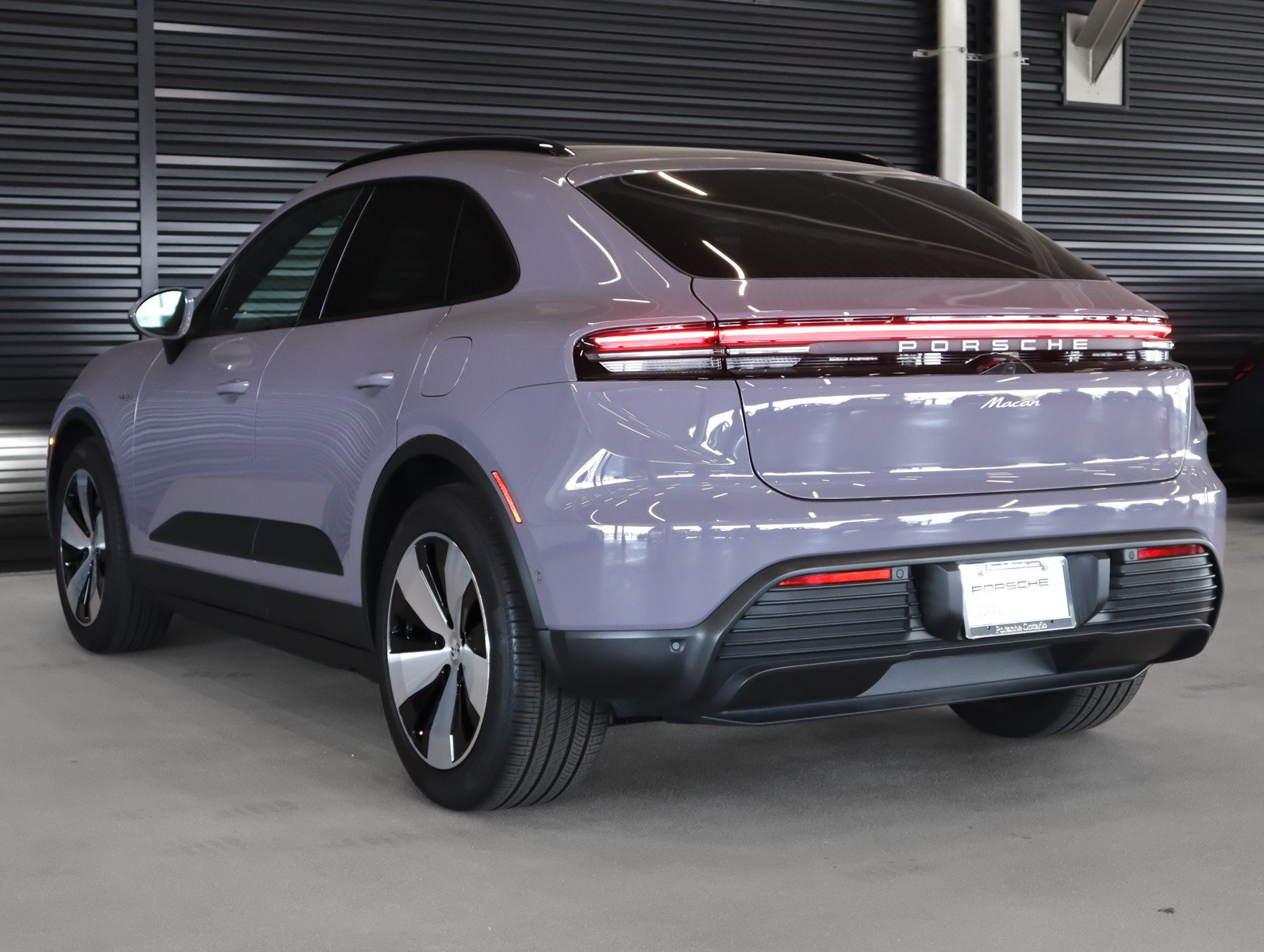 Certified 2025 Porsche Macan Electric RWD image 3